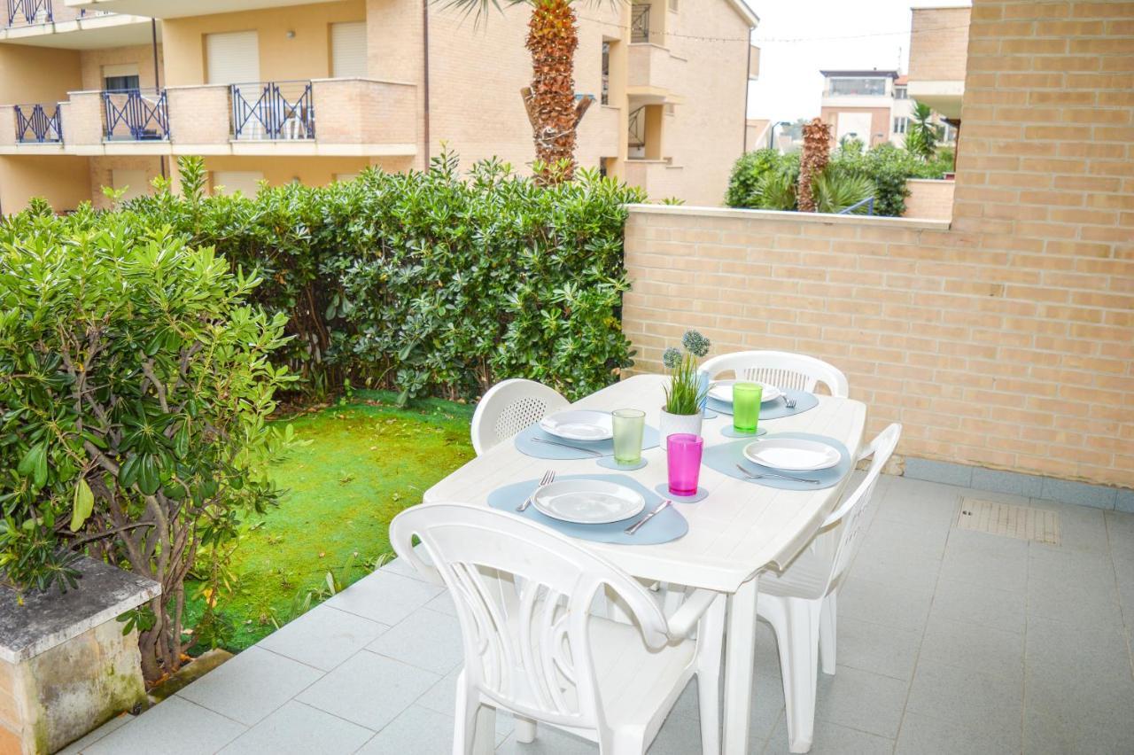 Homiday - Bay Village Pineto