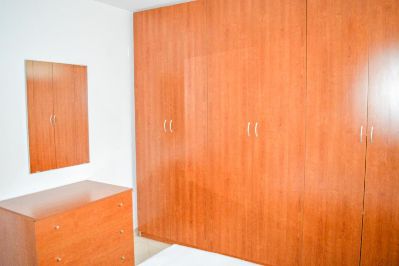 Homiday - Bay Village Apartment *