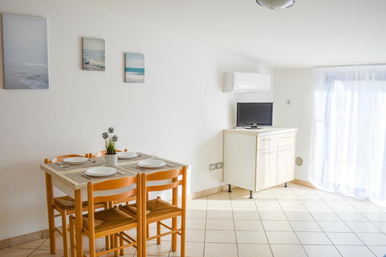 Homiday - Bay Village Apartment