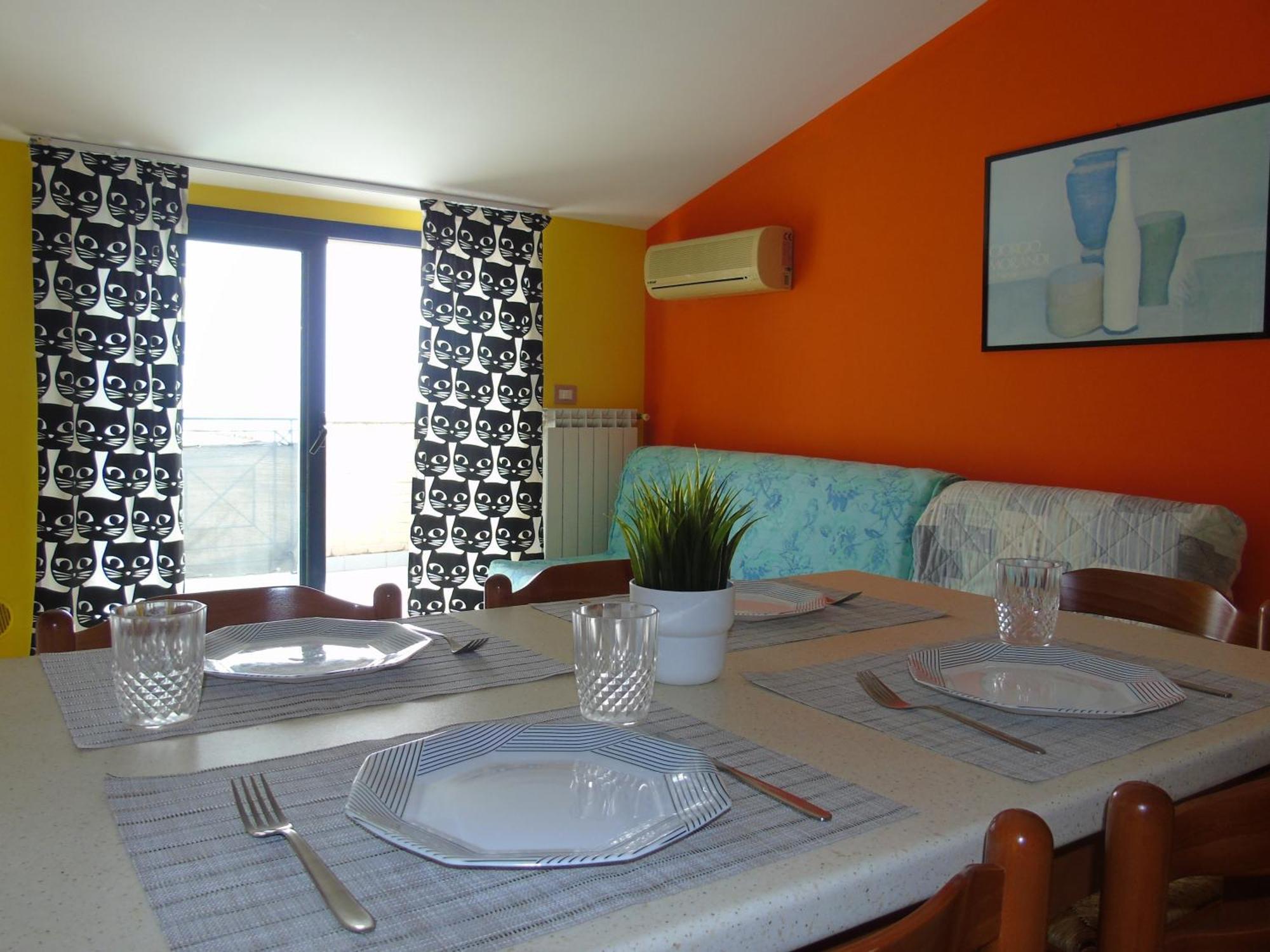 Homiday - Bay Village Apartment *